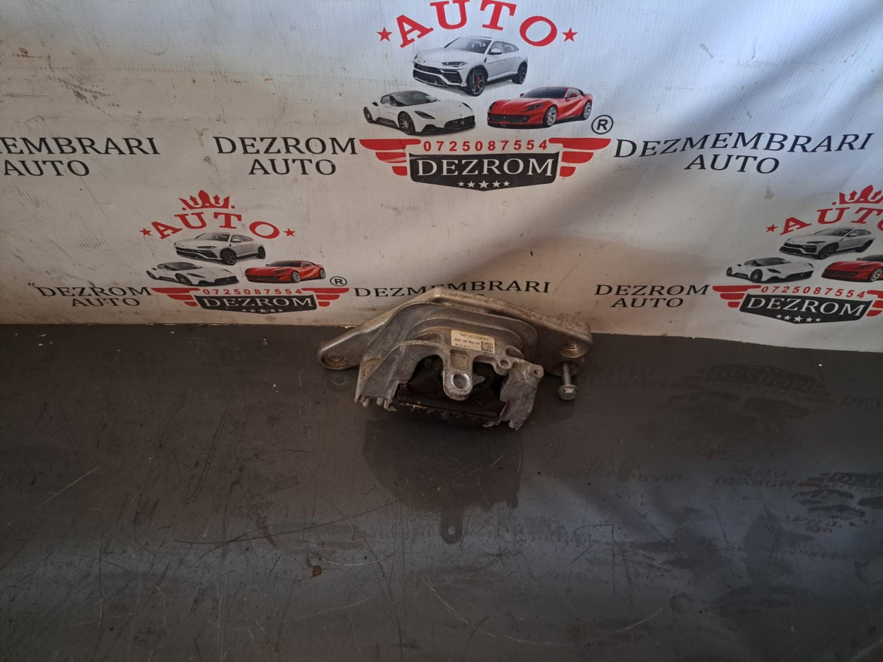 Suport motor dreapta 5Q0199262CM  VW Jetta MK6 1.4 Tsi Hybrid CRJA 150 Cai