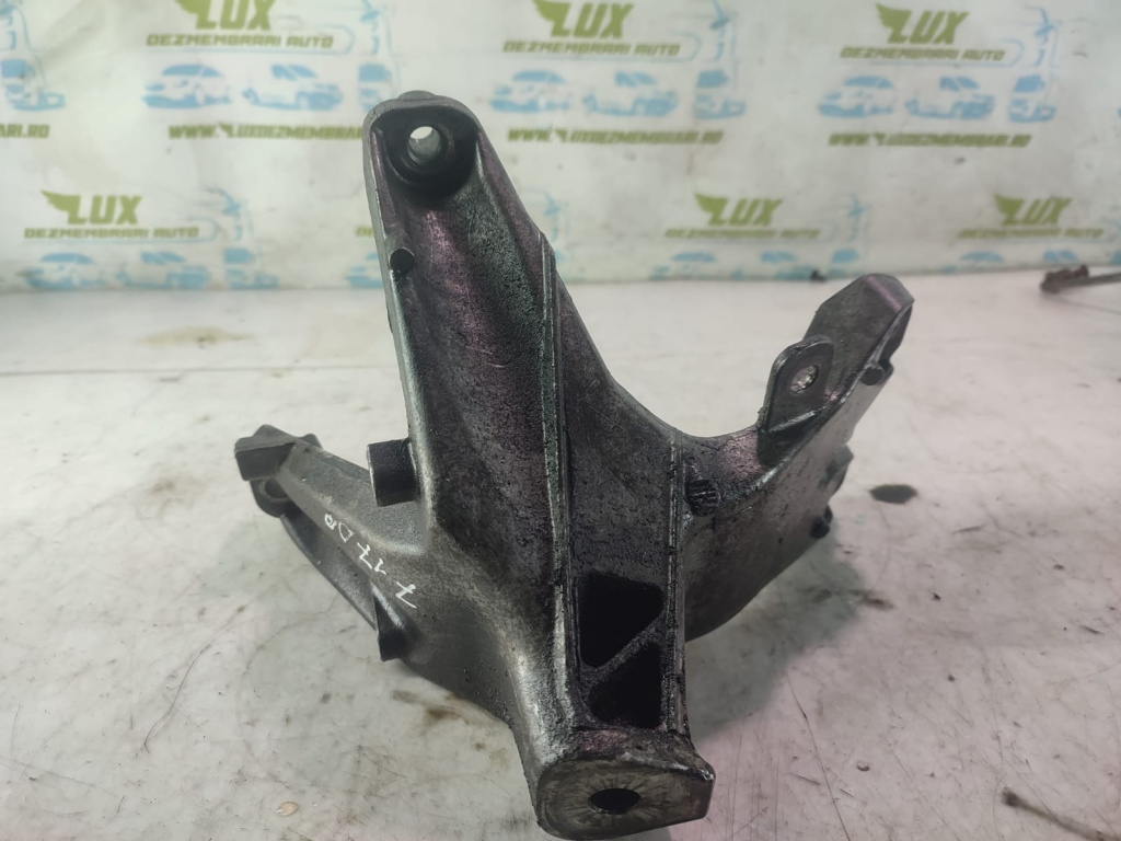 Suport motor dreapta 8K0199308B 2.0 tdi CGLB Audi Q5 8R [2008 - 2012] 2.0 tdi CGLB