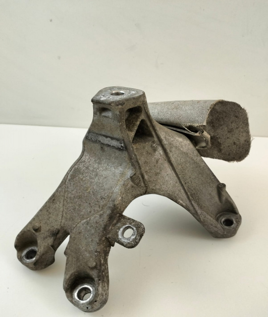 Suport motor dreapta 8K0199308EE 8K0199308EE Audi A4 B8/8K [2007 - 2011]