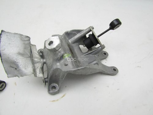 Suport Motor dreapta Audi A4 8W - Cod: 4M0199308AT