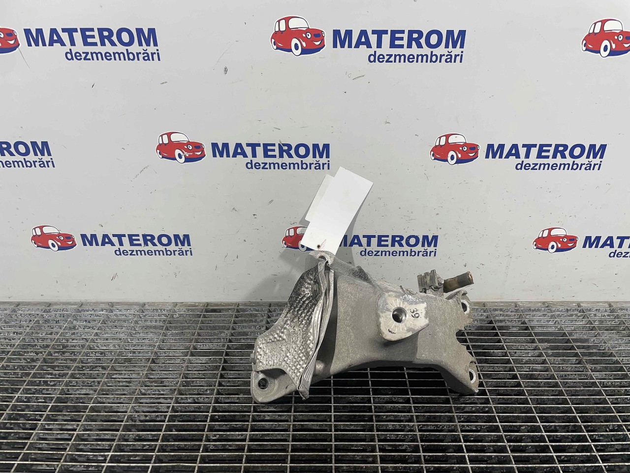SUPORT MOTOR DREAPTA AUDI A4 A4 2.0 TDI - (2012 2015)