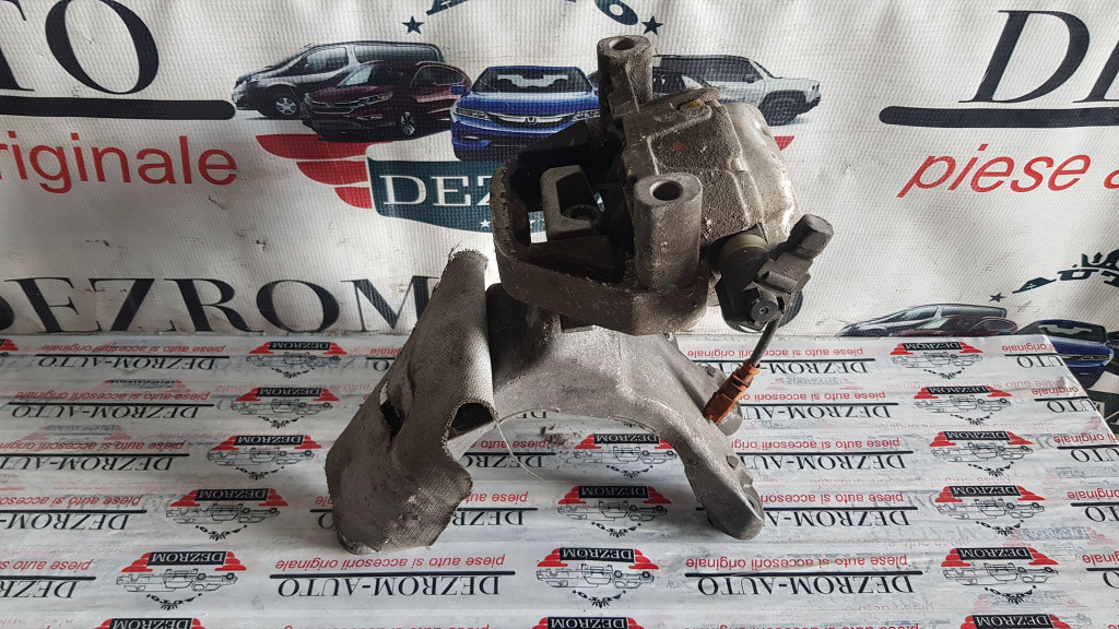 Suport motor dreapta Audi A4 B8 2.0 TDi 190 cai motor CNHA cod piesa : 8K0199308BE