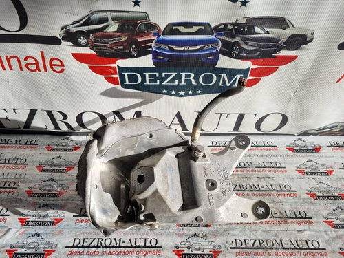 Suport motor dreapta Audi A5 B8 2.0 TDI 150 cai motor CJCD cod piesa : 4G0199308AA