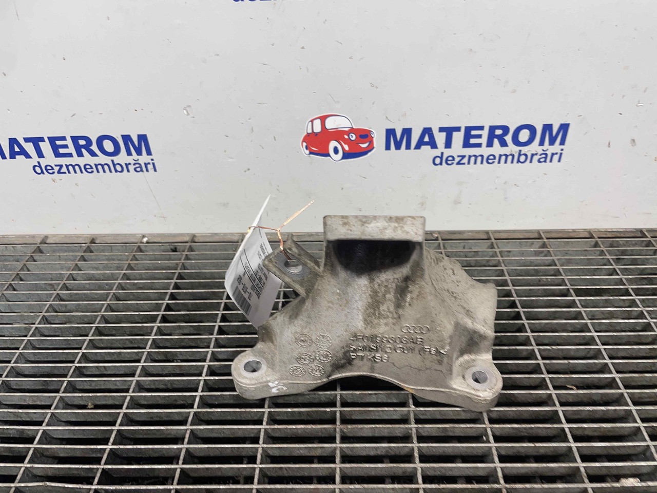 SUPORT MOTOR DREAPTA AUDI A6 3.0 TDI - (2009 2011)