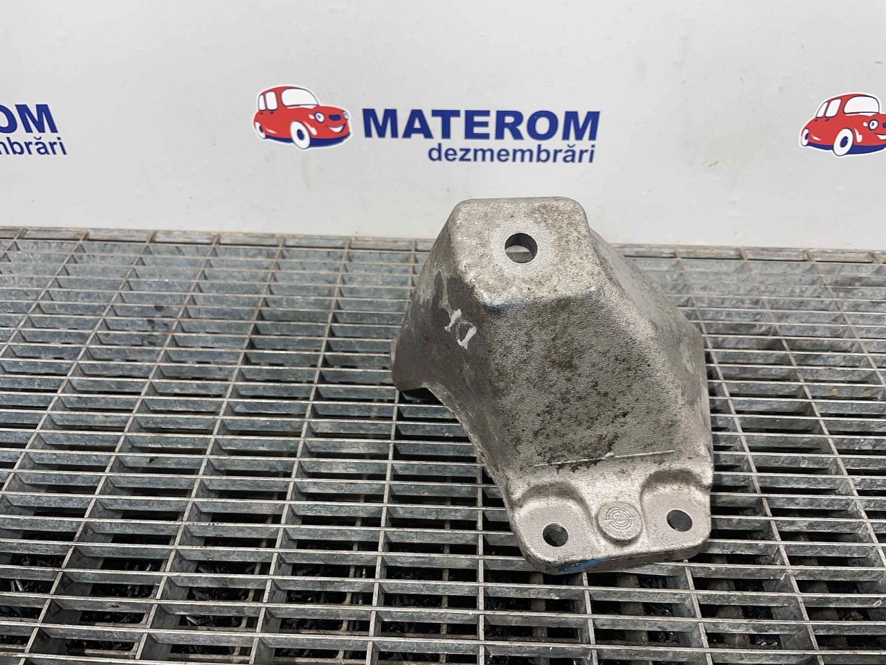 SUPORT MOTOR DREAPTA BMW SERIA 5 F 10 2.0 D - (2010 2014)