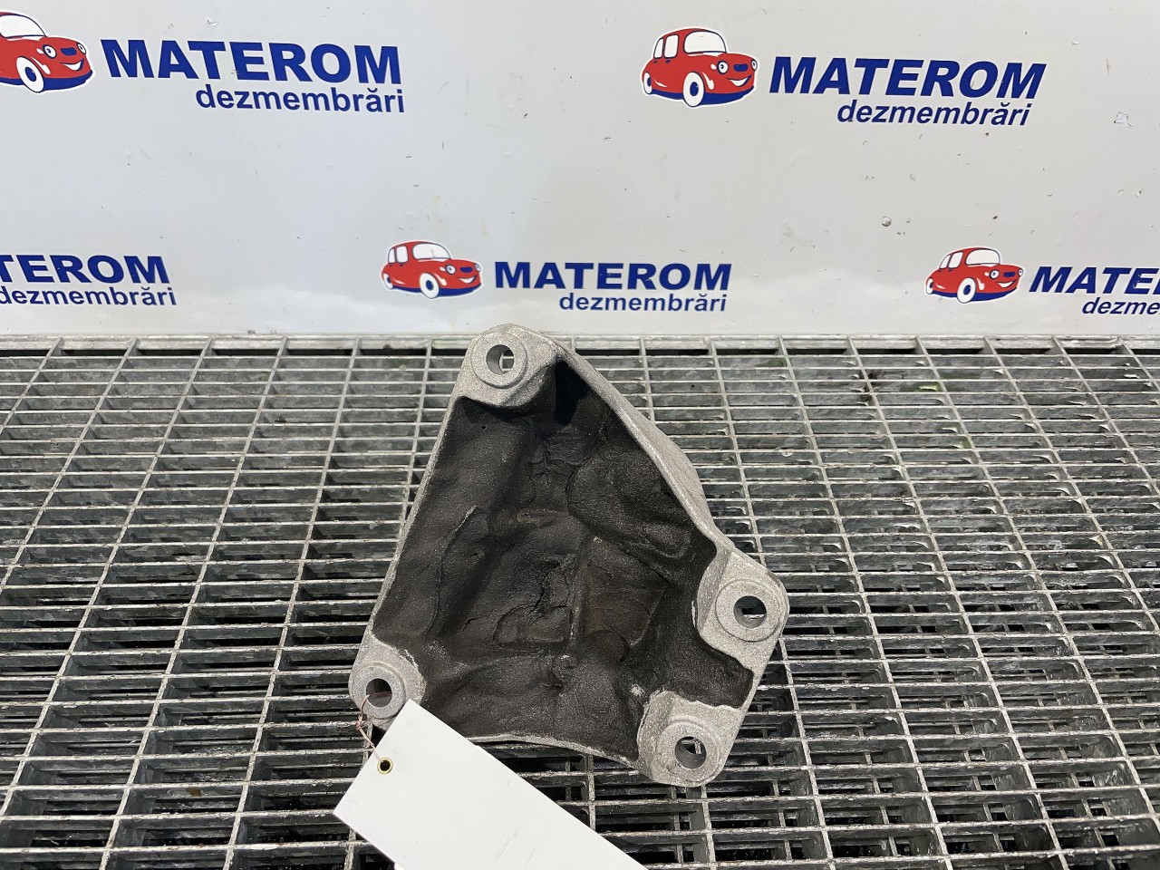 SUPORT MOTOR DREAPTA BMW SERIA 5 F 10 2.0 D - (2014 2017)