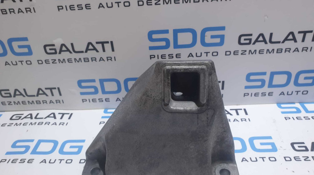 Suport Motor Dreapta BMW Seria 5 F10 F11 520 2.0 D 2010 - 2017 Cod 6795958