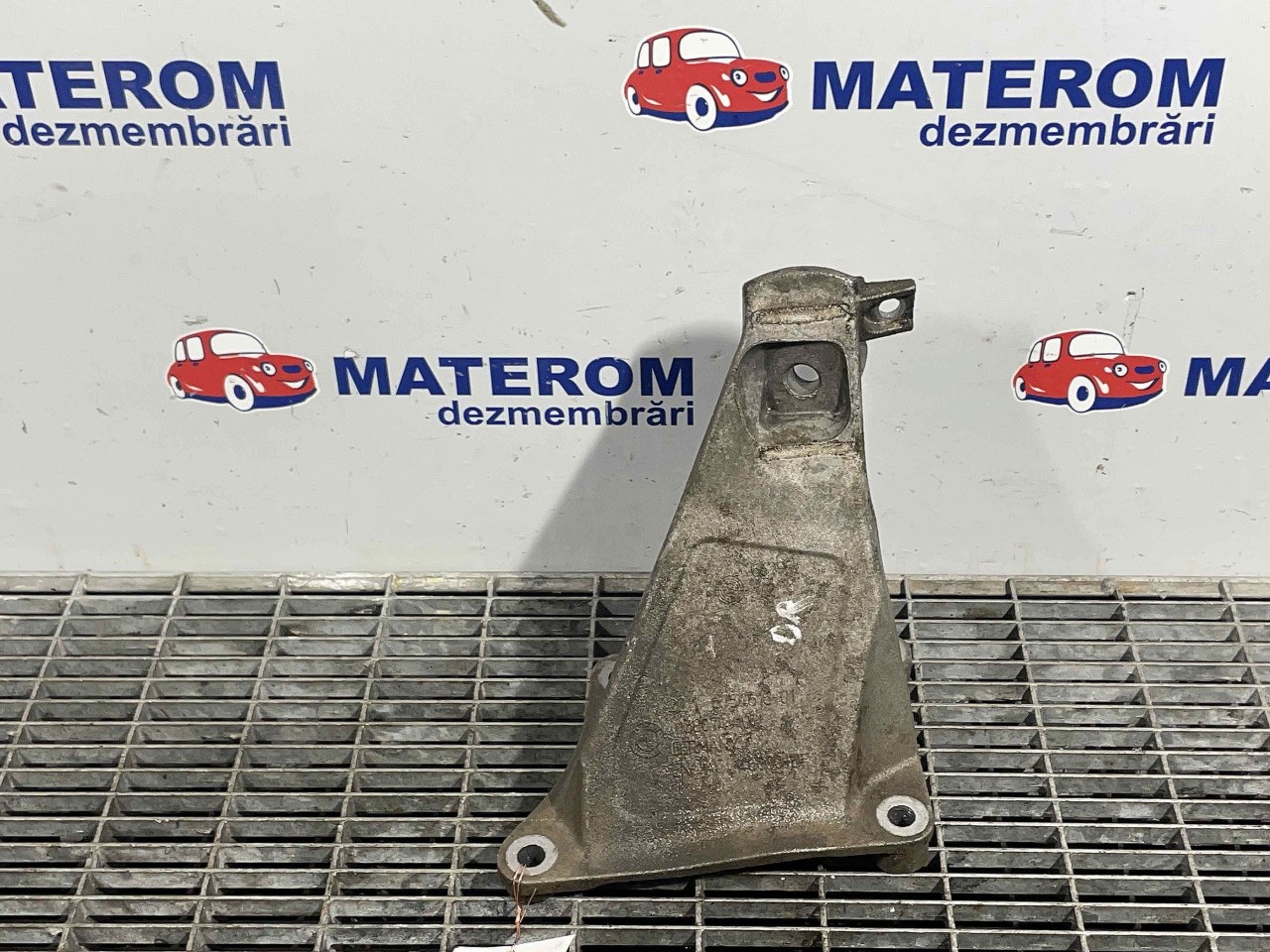 SUPORT MOTOR DREAPTA BMW SERIA 7 E 66 SERIA 7 E 66 4.0 INJ - (2005 2008)