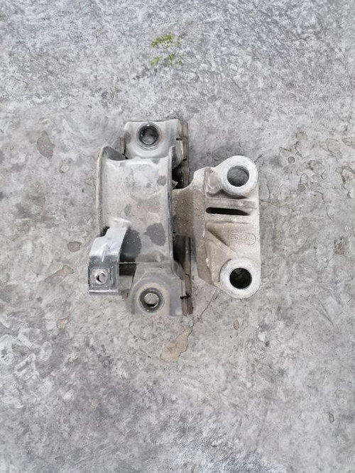 Suport motor dreapta Opel Corsa D 2006-2010 1.2i 59 kw 80 cp Z12XEP