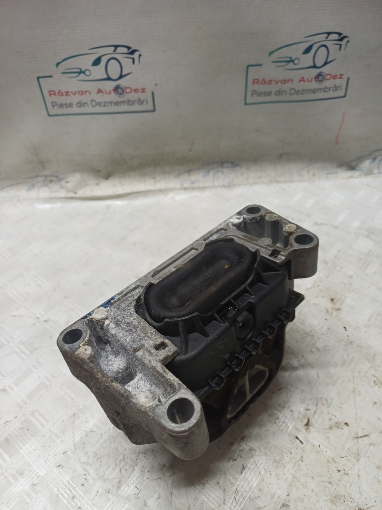 Suport motor dreapta Skoda Fabia 3 1.4 Motorina 2016, 6C0199262A