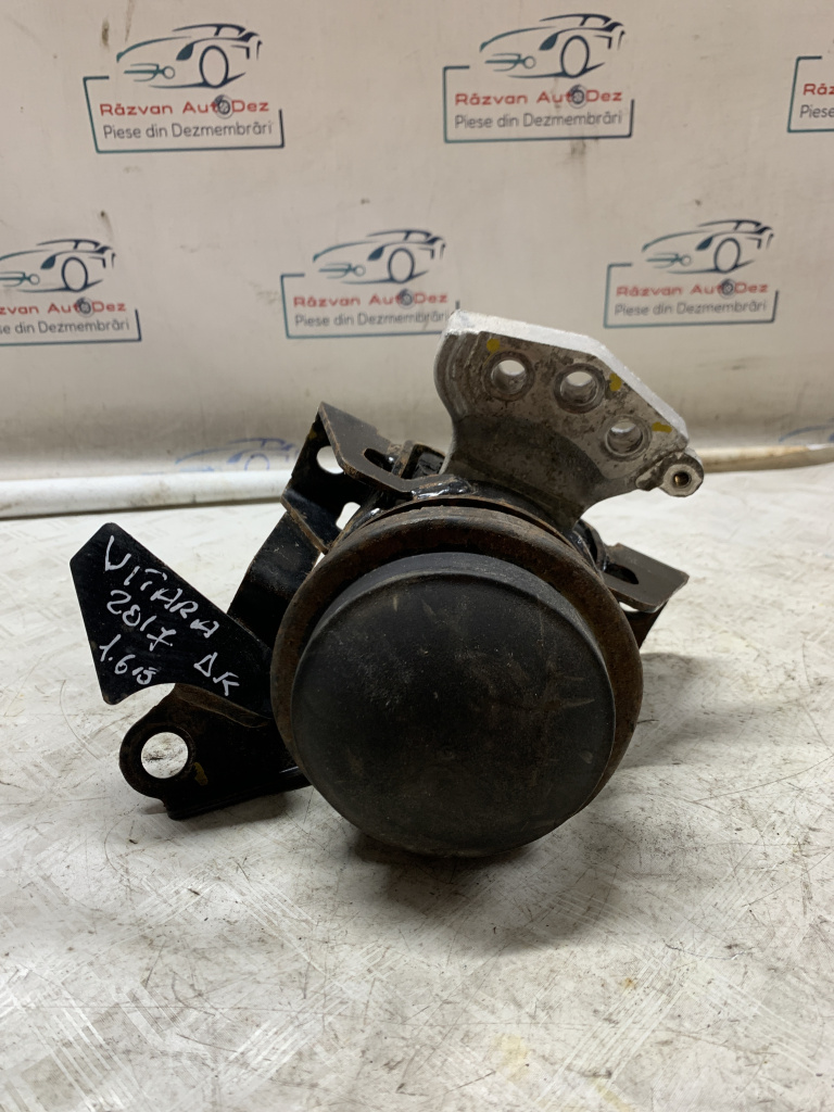 Suport motor dreapta Suzuki Vitara 1.6 Benzina 2016, -