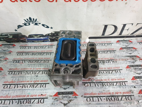 Suport motor dreapta VW Caddy III 1.2 TSI 86 cai motor CBZA cod piesa : 1K0199262CG