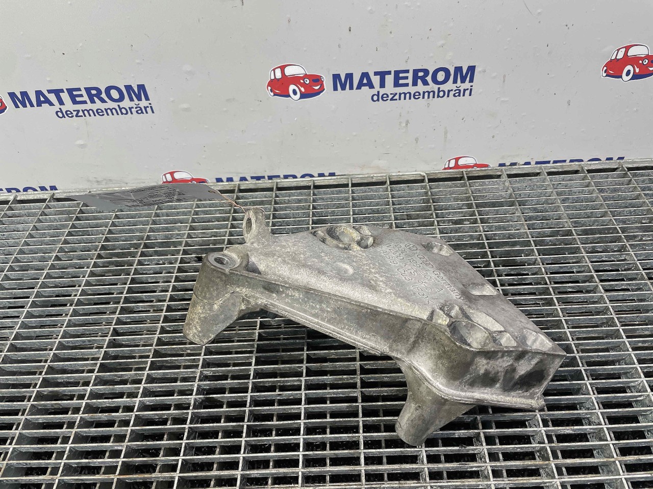 SUPORT MOTOR DREAPTA VW JETTA III 1.6 TDI - (2005 2010)