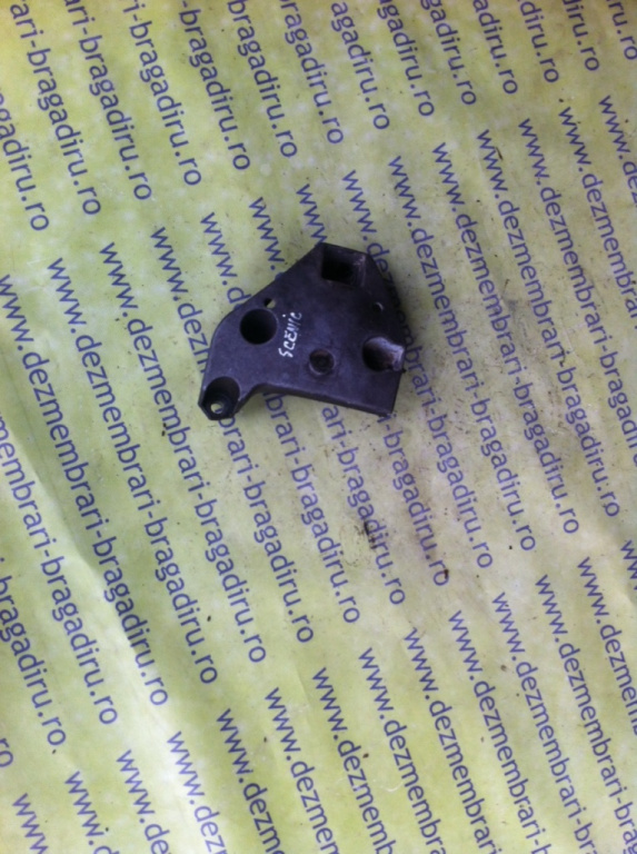 Suport motor la distributie Renault Scenic [facelift] [1999 - 2003] RX4 minivan 5-usi 2.0 16v MT 4WD (139 hp) I (JA0/1_) RX4