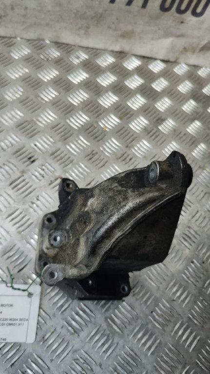 Suport motor Mercedes C-Klass W204 2.2 CDI 170Cp / 125 kW , cod motor OM651911,an 2013 cod A65132300...