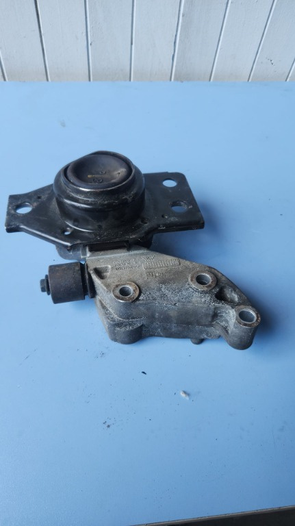 Suport motor Nissan Qashqai +2 1.6 dCi R9M an 2012