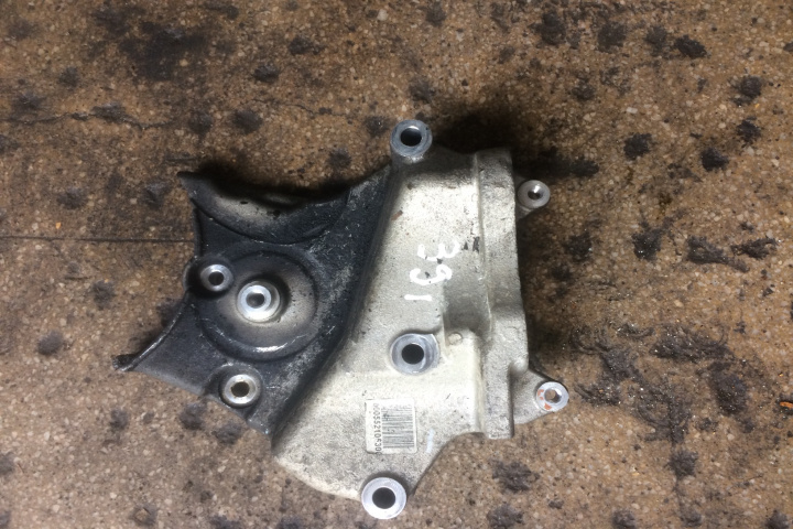 Suport motor Opel Vectra C [facelift] [2005 - 2009] Liftback 5-usi 1.9 CDTi MT (120 hp) Cod culoare Z20R