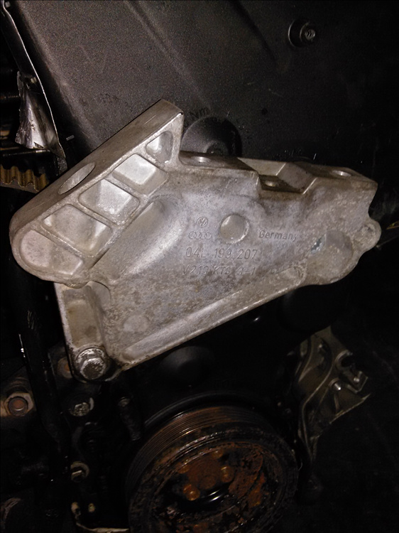 Suport motor SKODA OCTAVIA 3 1.6 TDI an fabr. 2014