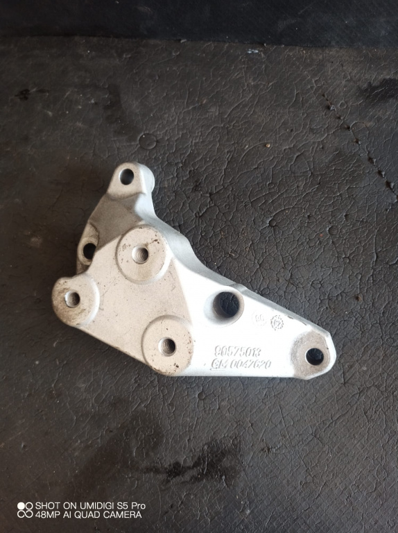 Suport motor stânga , Opel Vauxhall Astra G COD - 90575013