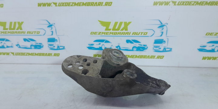 Suport motor stanga 1.8 benzina ADR 4b0199351 Audi A4 B5 [facelift] [2000 - 2001]