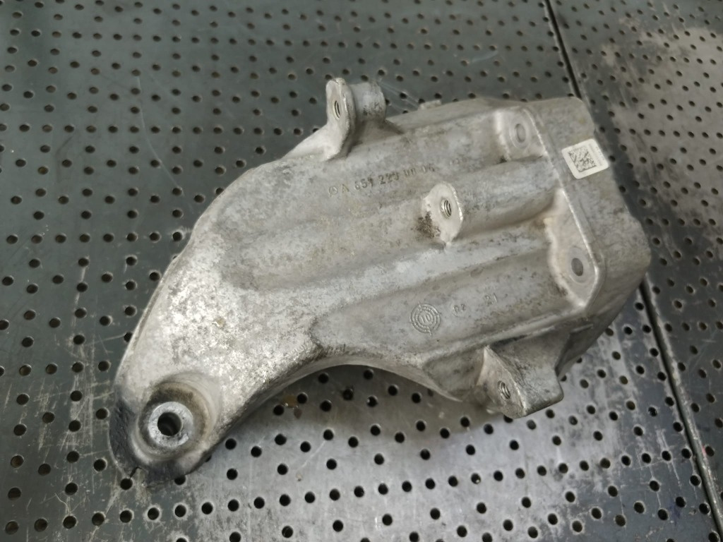 Suport motor stanga 2.2 cdi 651 mercedes c-class w204 e-class w212 a6512230004