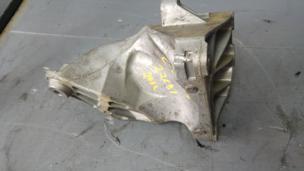 Suport motor stanga 2.2 cdi 651911 mercedes c-class w204 a6512230004