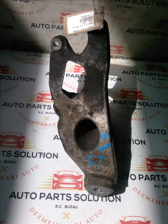 Suport motor stanga AUDI A4 2.0 TDI an fabr. 2011