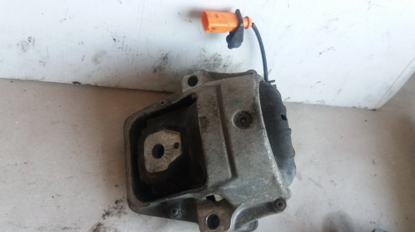 Suport motor stanga audi a4 b8 2.0tdi cag 8k0199381