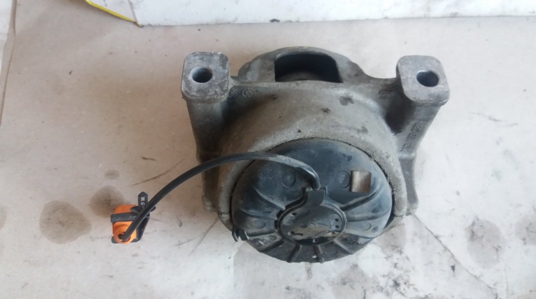 Suport motor stanga audi a4 b8 2.0tdi cag 8k0199381