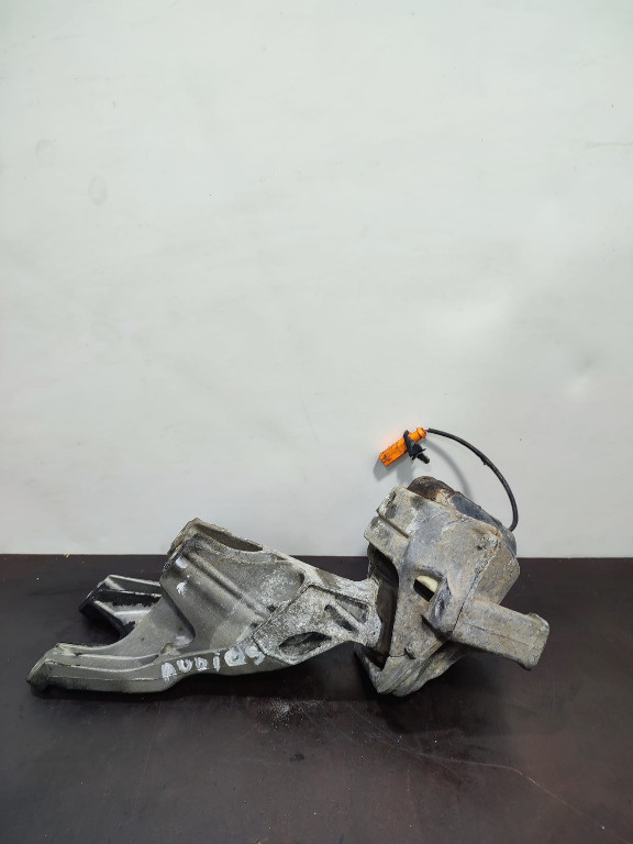 Suport motor stanga Audi Q5 2.0 TDI 8K0199381