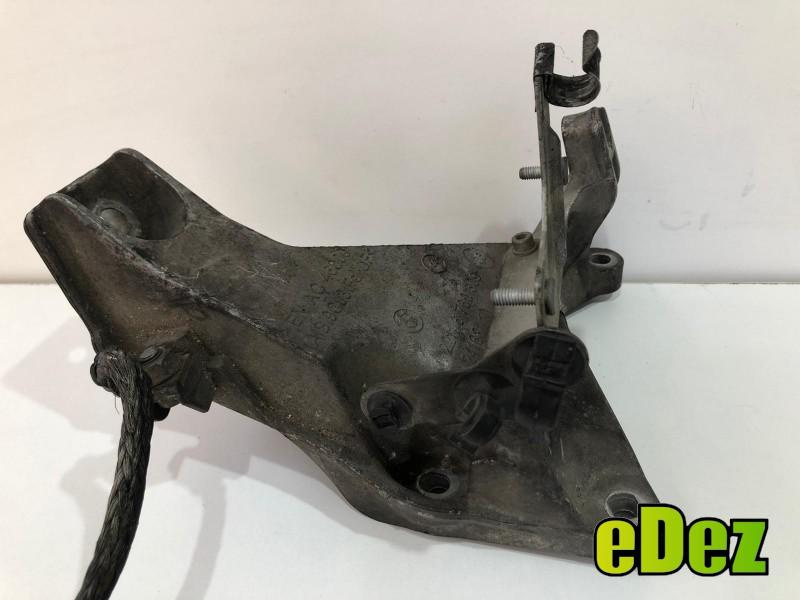 Suport motor stanga BMW Seria 3 (2005-2012) [E90] 2.0 d m47 163 cp 6760309