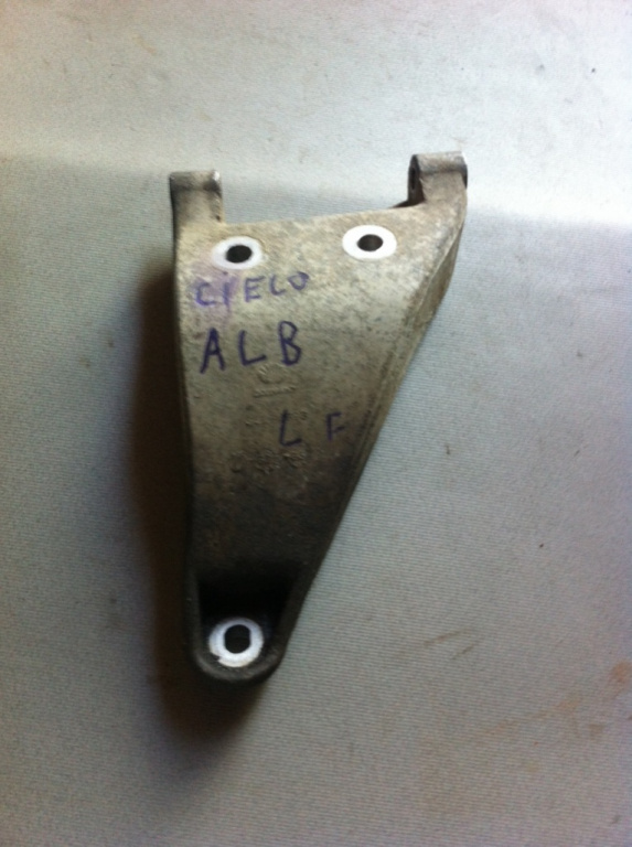 Suport motor stanga Daewoo Cielo [1994 - 2002] Sedan 4-usi 1.5i MT (78hp) (KLETN)