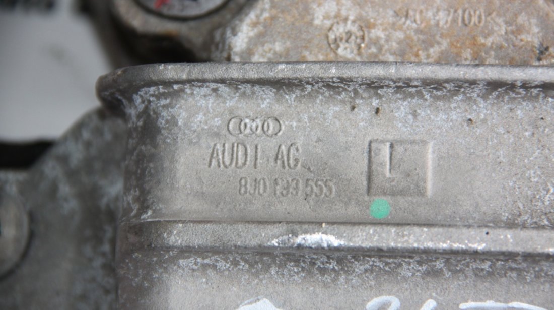 Suport motor stanga fata Audi Q3 8U 2.0 TFSI cod: 8J0199555 model 2013