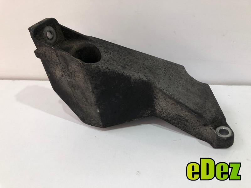 Suport motor stanga Volkswagen Passat B5 (1996-2005) 1.9 tdi 8e0199307a