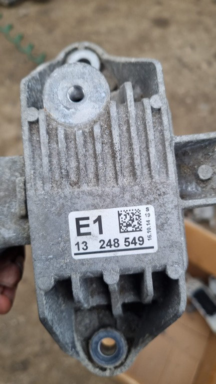 Suport motor ulei Astra J din 2010/2020 motor 1.4 benzina cu turbo cod piesa: 13248549