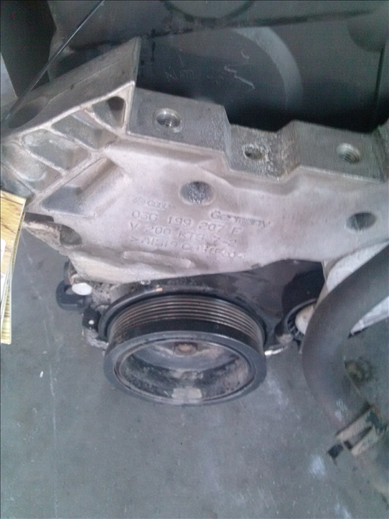 Suport motor VOLKSWAGEN PASSAT B6 2.0TDI an fabr. 2007