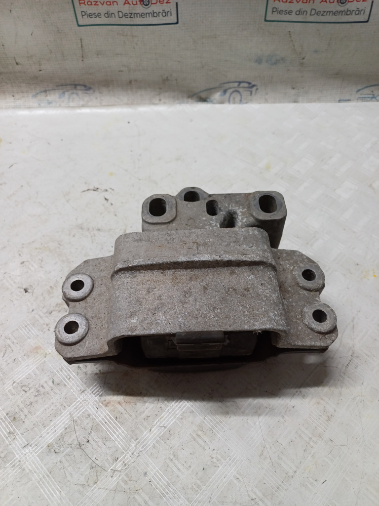 Suport motor Volkswagen Tiguan - Motorina 2014, 5QA199555