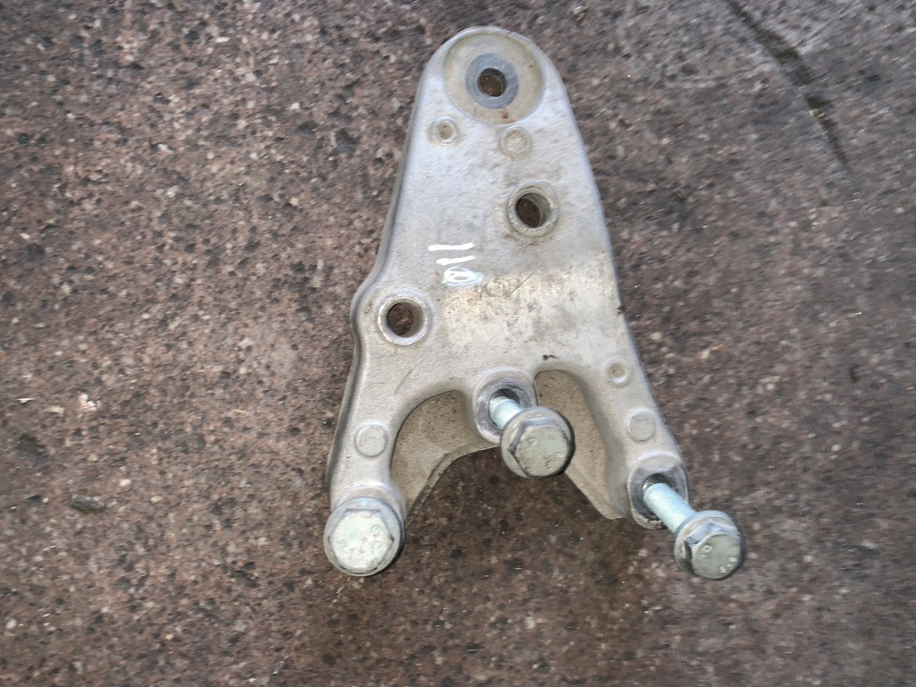 Suport motor Volkswagen VW Polo 4 9N [2001 - 2005] Hatchback 3-usi 1.2 MT (54 hp) (9N_) 1