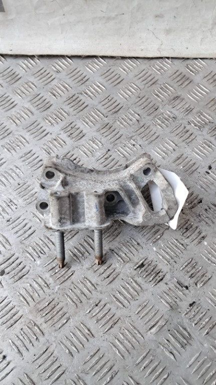 Suport motor Volvo V50 1.6 D D4164T an fab. 2010 cod 3M51-6030-AF