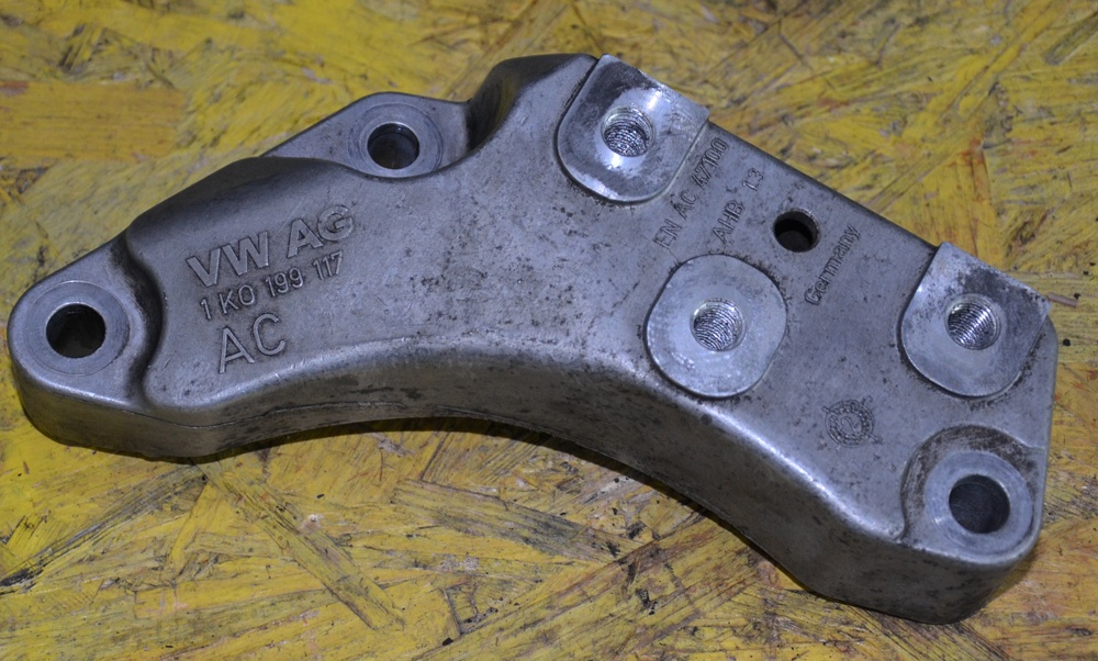 SUPORT MOTOR VW-AUDI-SKODA 2004-2007. COD: 03G199117AC
