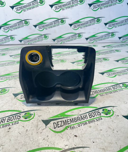 Suport pahare fata 8200152201 / 8200 152201 Renault Clio 2 [facelift] [2001 - 2005] Hatchback 5-usi 1.5 dCi MT (65 hp)