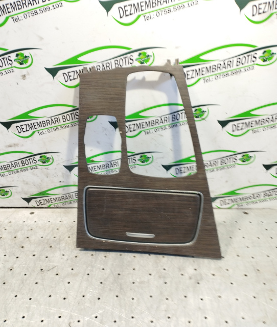 Suport pahare fata 9 113 863-17 BMW Seria 7 F01/F02 [2008 - 2012] Sedan 730d AT (245 hp)