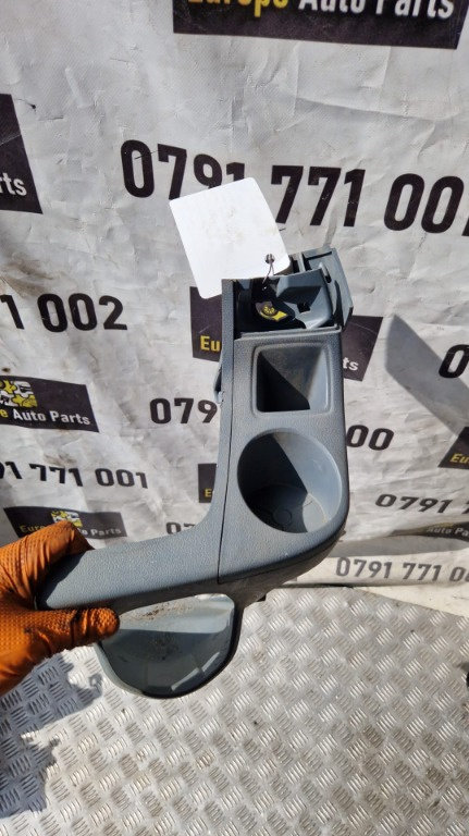 Suport pahare Ford Transit 2.2 TDCI 115 cp an fabricatie 2012 cod 6C11-V04395-AGW