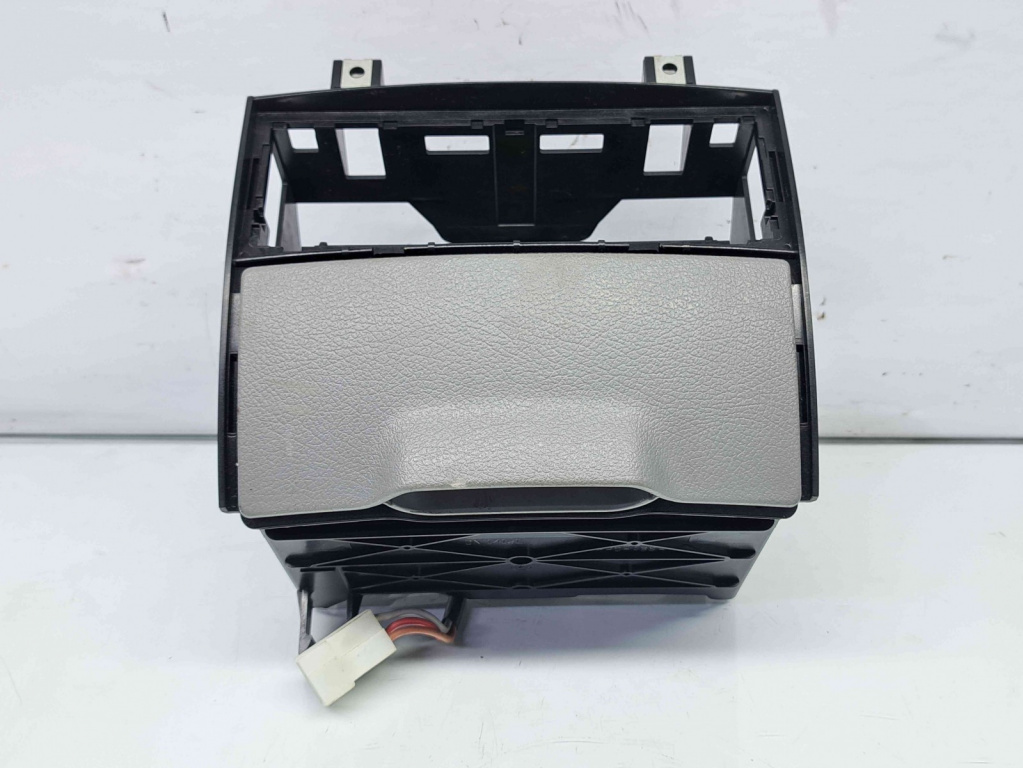 Suport pahare Mercedes Sprinter 3.5-t (906) [Fabr 2006-2013] A9066800558