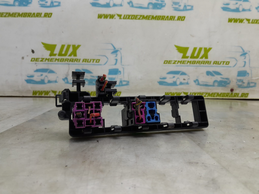 Suport panou relee 1k1937503 Audi A3 8P [2003 - 2005]