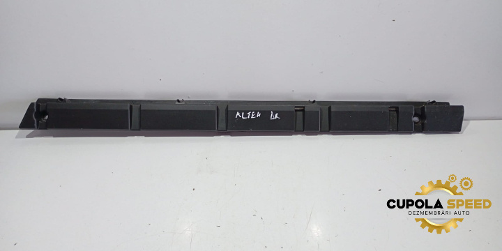 Suport pentru covor portbagaj dreapta 5P5858833A Seat Altea XL [2006 - 2009]