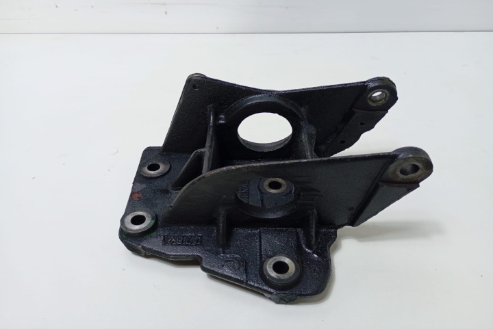Suport planetara dreapta 8200027177B Renault Master 2 [facelift] [2004 - 2011]