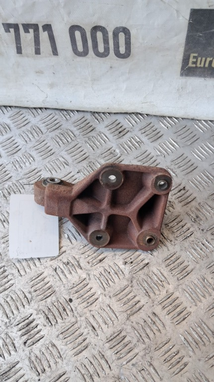 Suport planetara Volvo XC70 an fab. 2012 motor 2.4 D5244T17 cod 30787842