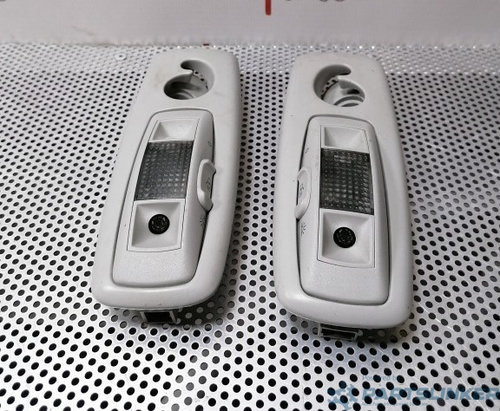 Suport plasa animale + lampa pasageri Volkswagen Passat B5.5 variant 2001 OEM 3B9861705S