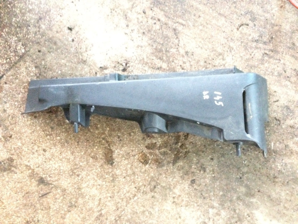 Suport polita portbagaj dreapta Skoda Octavia 2 [2004 - 2008] Liftback 5-usi 2.0 TDI MT (140 hp) 1Z3